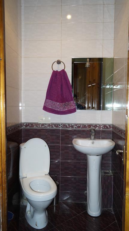 Nino'S Guest House تبليسي الغرفة الصورة