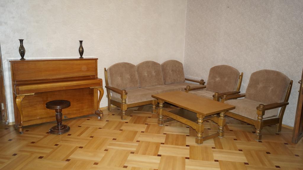 Nino'S Guest House تبليسي الغرفة الصورة